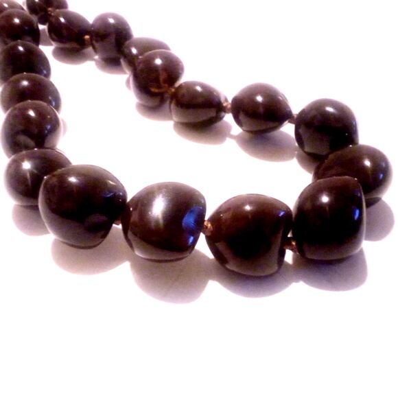 Kukui Nut Hawaiian Hand Knotted Lei Necklace 30” Brown Ribbon Tie - Picture 4 of 5